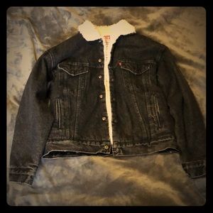 Vintage Levi’s denim jacket with Sherpa